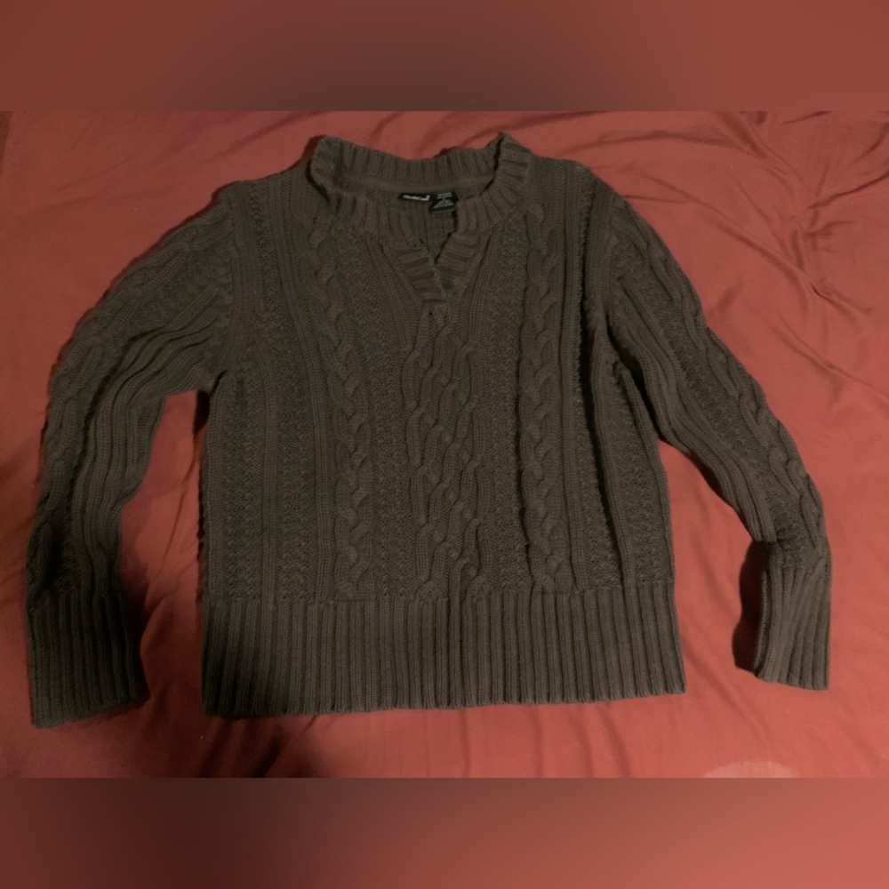 Northcrest V-Neck Sweater - Rich Brown